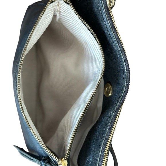 Margot New York Small Black Leather Multi Compartment Cross-Body Purse Bag - Picture 8 of 12